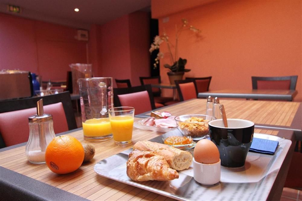 Logis Hotels Le Saint Georges Vendome Exterior photo